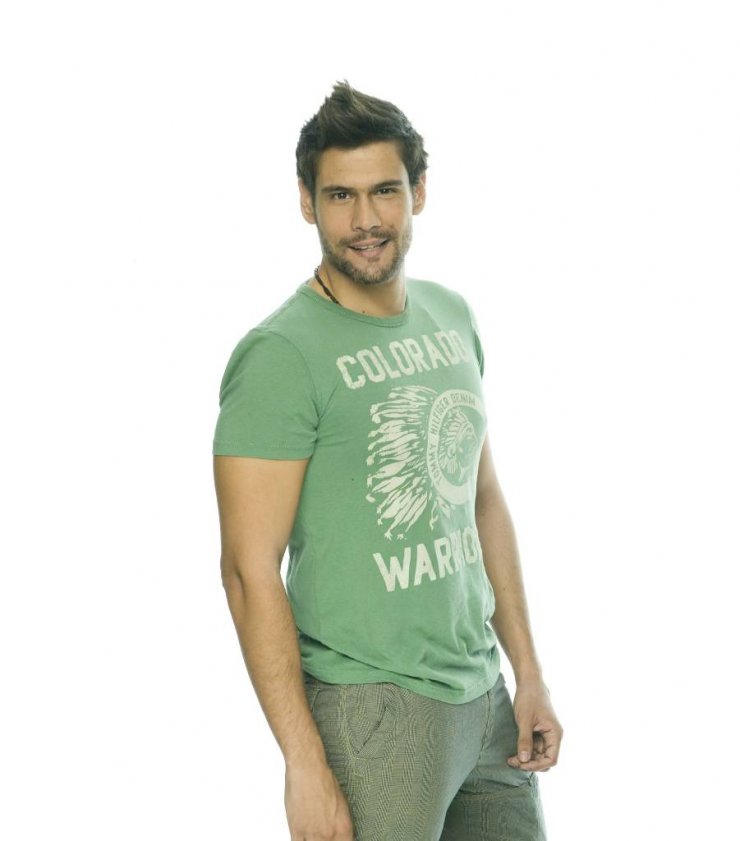 Αυτή την επώνυμη Ελληνίδα θέλει για νύφη της η μαμά του Δημήτρη Ουγγαρέζου