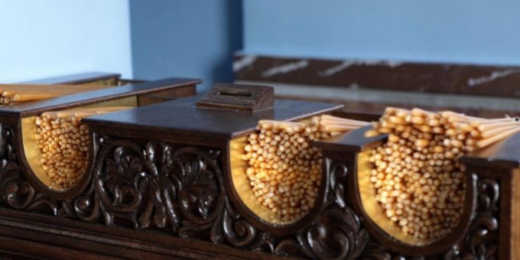 Έκλεβαν παγκάρια εκκλησιών και συνελήφθησαν