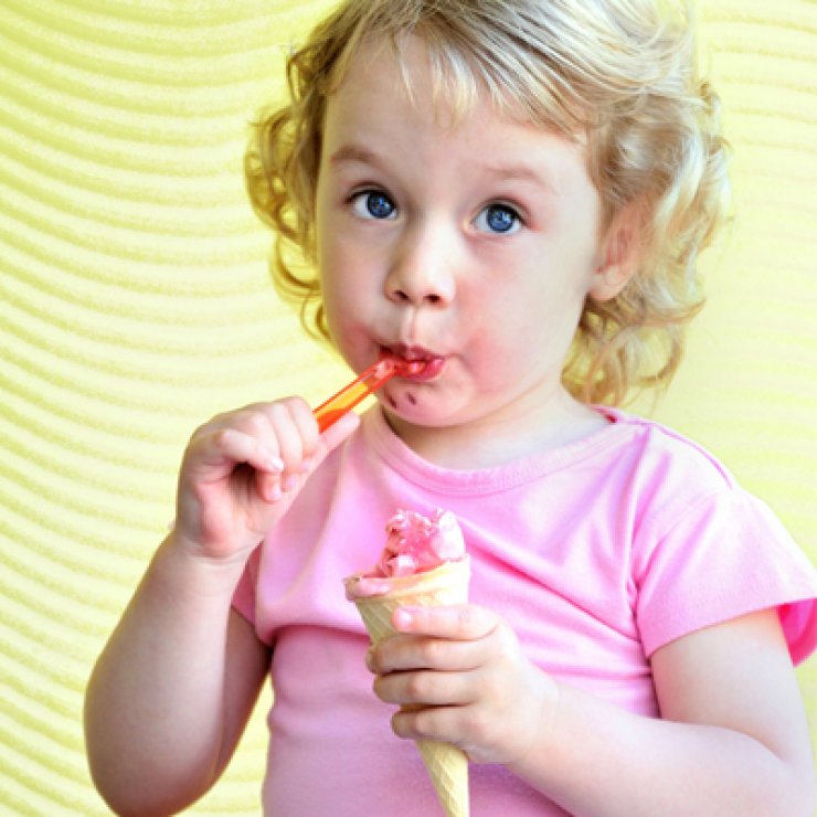 Να του δίνω γλυκά; 