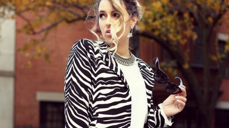 Φέτος το χειμώνα φόρεσε το zebra παλτό!