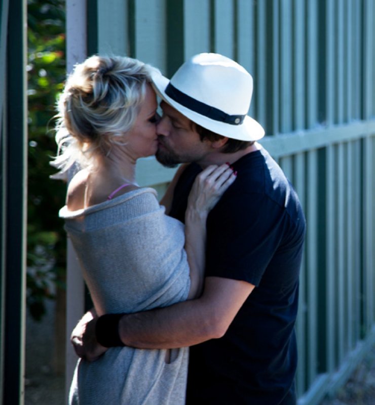 Pamela Anderson: Τελικά τα ξαναβρήκε με το σύζυγο [εικόνες]