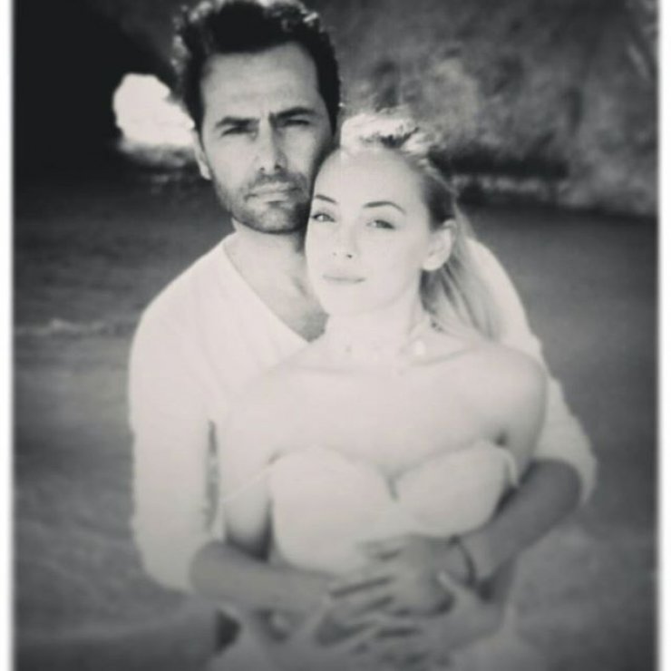 Παναγιώτης Μπουγιούρης: Γιατί δεν συγκατοικεί με την Κύπρια αγαπημένη του;