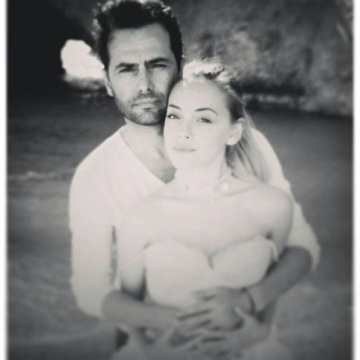 Παναγιώτης Μπουγιούρης: Βρέθηκε κοντά στη σύντροφό του σε μια σημαντική στιγμή της