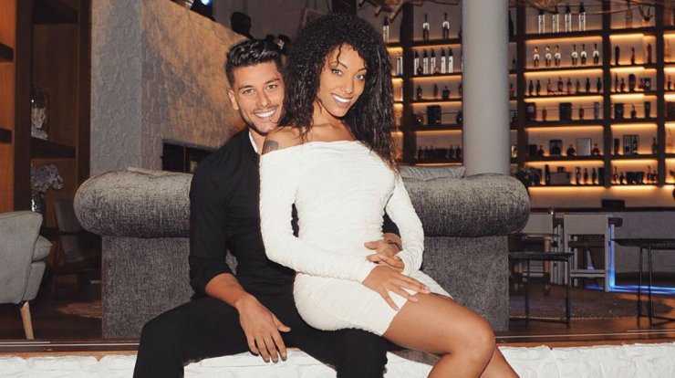 Παναγιώτης Θεόφιλος - Δανάη Παναγιώτου: Η πρόταση γάμου και το εντυπωσιακό μονόπετρο που είδαμε [εικόνες]