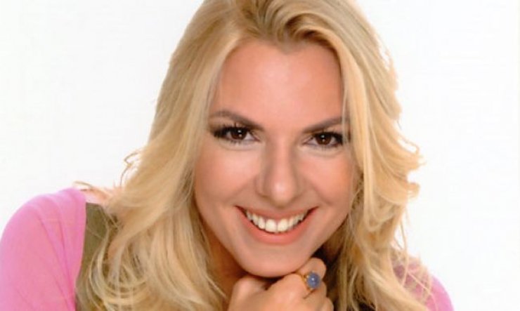 Αννίτα Πάνια: «Δεν θα μπορούσα να ζήσω χωρίς την συσκευή της τηλεόρασης»