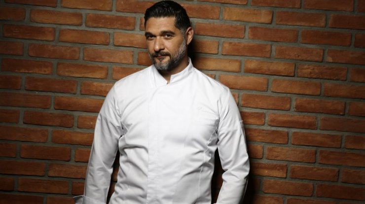 Ένα γαστρονομικό ταξίδι γεύσεων στο Henry’s μαζί με τον Πάνο Ιωαννίδη