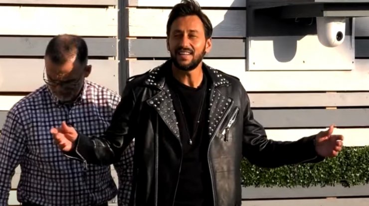 Πάνος Καλίδης: Τα πλάνα από την είσοδό του στο "House of Fame" [βίντεο]