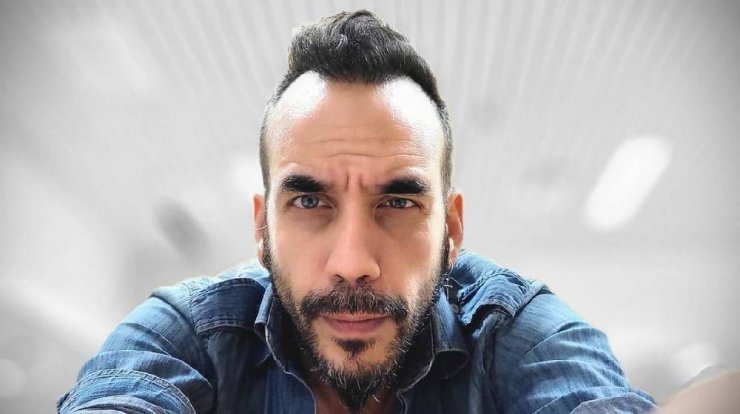 Πάνος Μουζουράκης: Μάθαμε ποια είναι η νέα του σύντροφος που ήδη συγκατοικούν