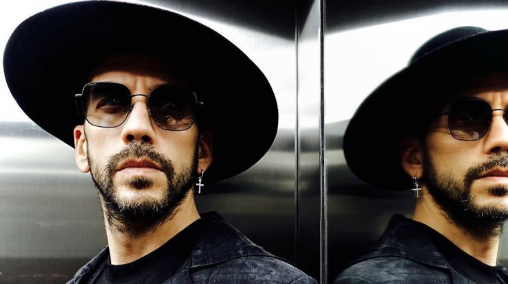 Πάνος Μουζουράκης: Δείτε τον να παίρνει συνέντευξη από τον Justin Timberlake και την Anna Kendrick [βίντεο]