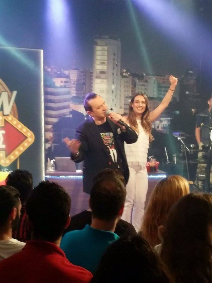 Λευτέρης Πανταζής: “Έριξε” το στούντιο του “Show και Αβλαβές”