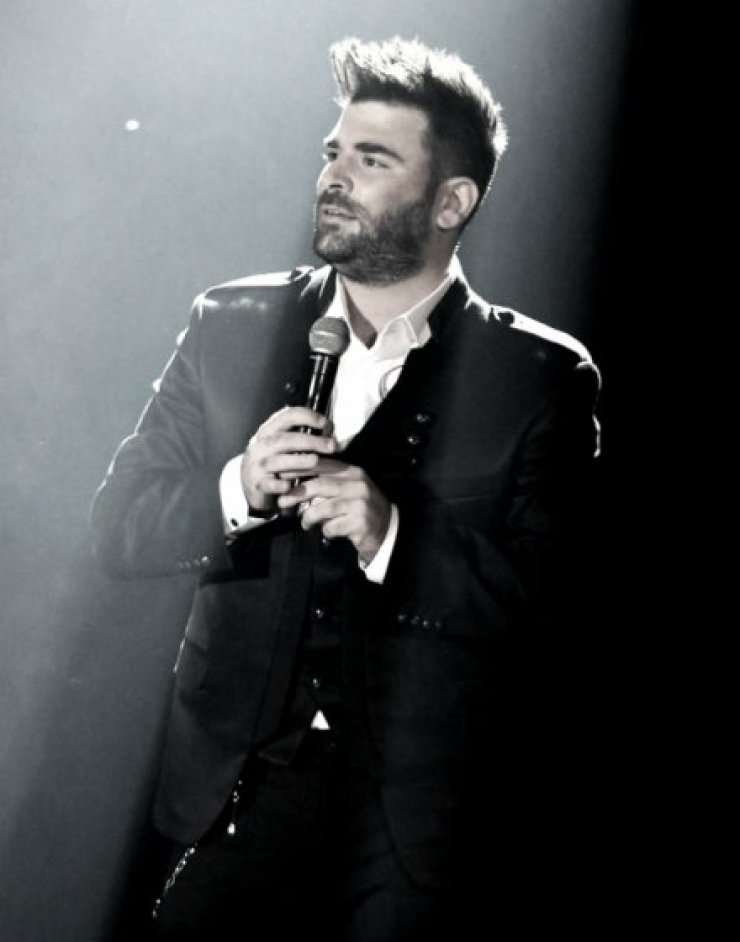 Παντελής Παντελίδης: Η οικογένεια πήγε το βραβείο από τα Mad στο μνήμα του