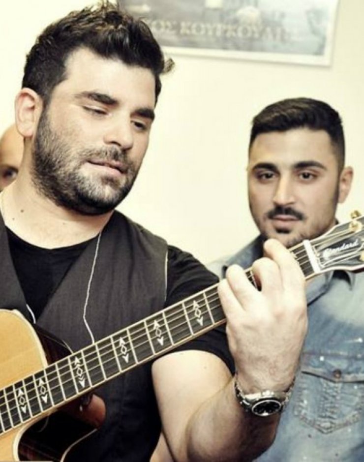 Σοκ! Συγκλονίζει το μήνυμα στο facebook του Παντελίδη ένα μήνα πριν φύγει