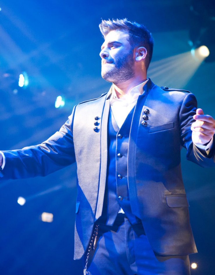 Ανατριχιαστικό! Το "όχι" στον Ρήγο και πως "ζωντανεύουν" τον Παντελίδη στο νέο clip του