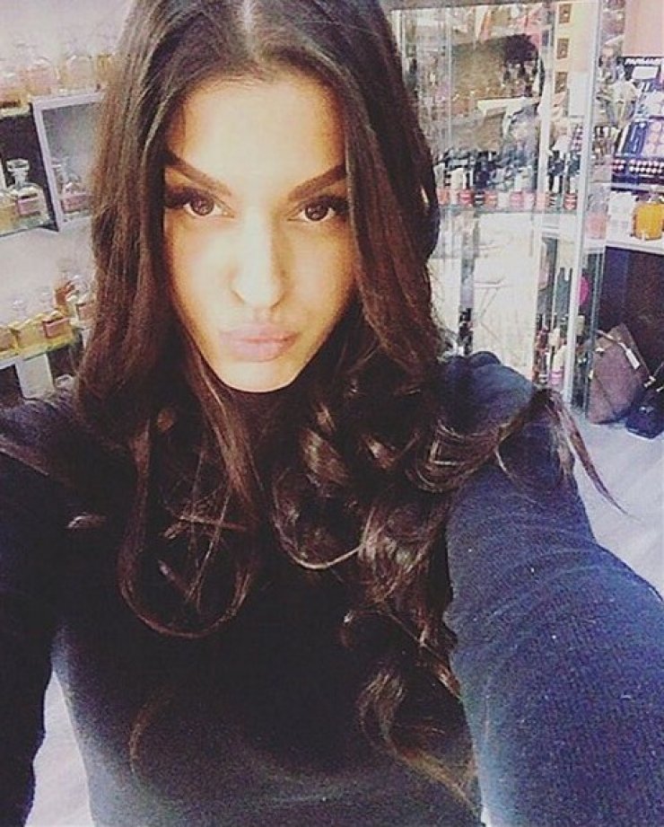 Φρόσω Κυριάκου: Άνοιξε και πάλι το λογαριασμό της στα social media