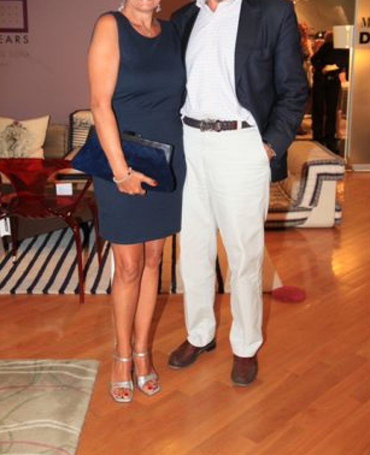 Ελληνίδα ηθοποιός έτοιμη να ανέβει τα σκαλιά της εκκλησίας με τον επιχειρηματία σύντροφό της