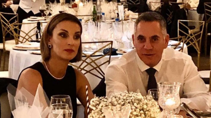 Νικόλας Παπαδόπουλος: Χόρεψε ζεϊμπέκικο στον γάμο Κύπριου πολιτικού και "έκλεψε" τις εντυπώσεις!