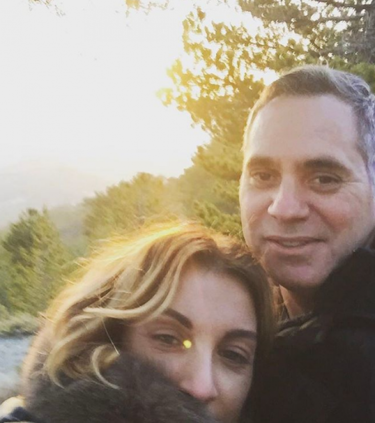 Ακομπλεξάριστος! Ο Νικόλας Παπαδόπουλος σε ρόλο… dj!