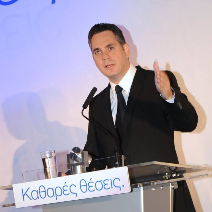 Νικόλας Παπαδόπουλος: Δείτε τον να παίζει σκάκι με το γιο του Τάσσο