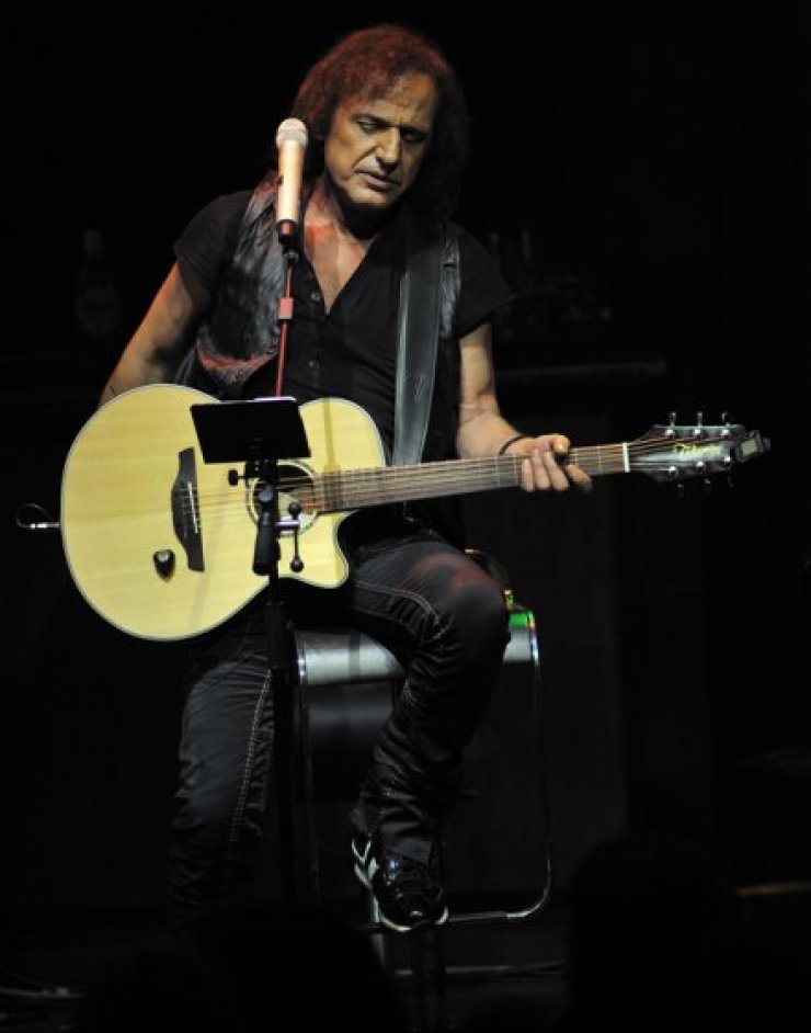 Ο Βασίλης Παπακωνσταντίνου στο Πανεπιστήμιο Κύπρου