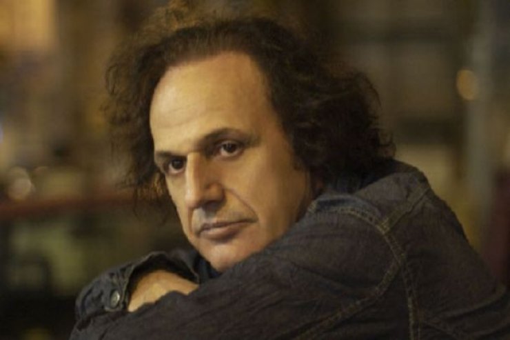 Βασίλης Παπακωνσταντίνου: Ντρέπομαι για τη γενιά μου ζητώ συγγνώμη από τον κόσμο