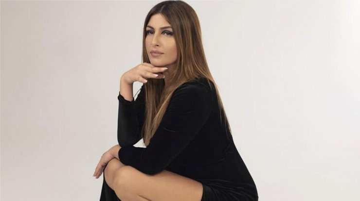 Έλενα Παπαρίζου: "Δεν μπορώ να αρέσω σε όλους, δεν αναγκάζω κανέναν να με κοιτάζει και να με ακούει"