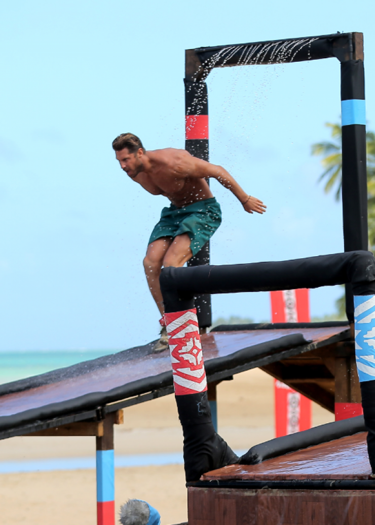 "Survivor 2": Πληγωμένοι οι "Διάσημοι" από τη συμπεριφορά του Νάσου Παπαργυρόπουλου! [βίντεο]