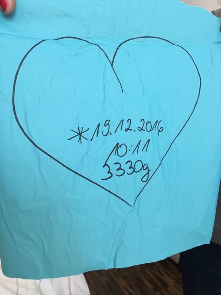 Ζευγάρι της ελληνικής showbiz υποδέχθηκε το δεύτερο μωράκι του!