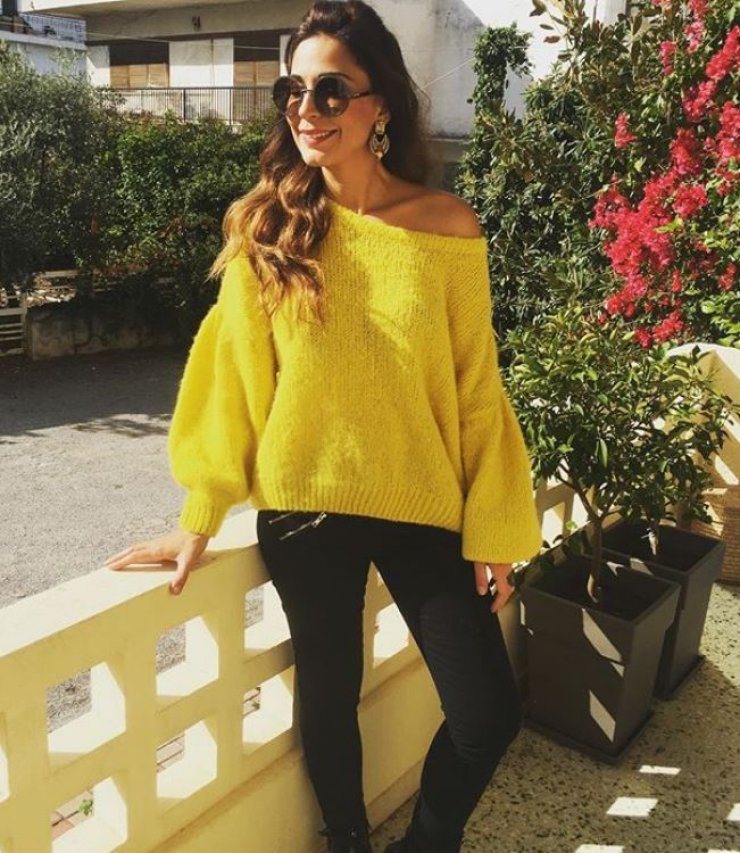 Κατερίνα Παπουτσάκη: Η topeless ηλιοθεραπεία και το βίντεο που δημοσίευσε