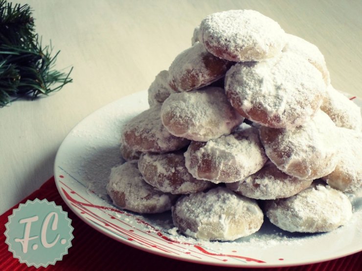 Μελομακάρονα ή κουραμπιέδες; Ποιο να διαλέξω