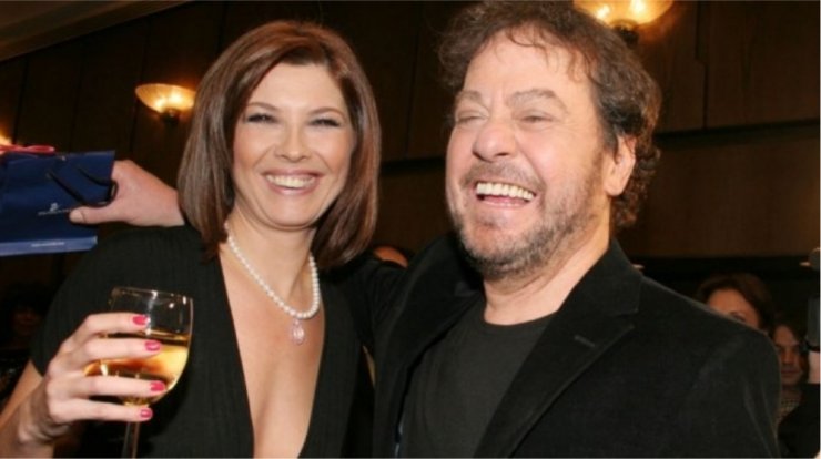 Γιάννης Πάριος: Τα σπάνια στιγμιότυπα με τους γιους του και την Σοφία Αλιμπέρτη [εικόνες]