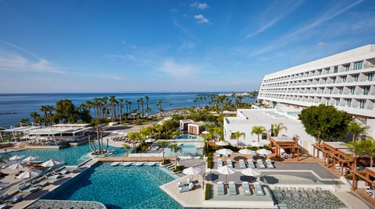 "The Gallery" με θέα το απέραντο στο Parklane στη Λεμεσό