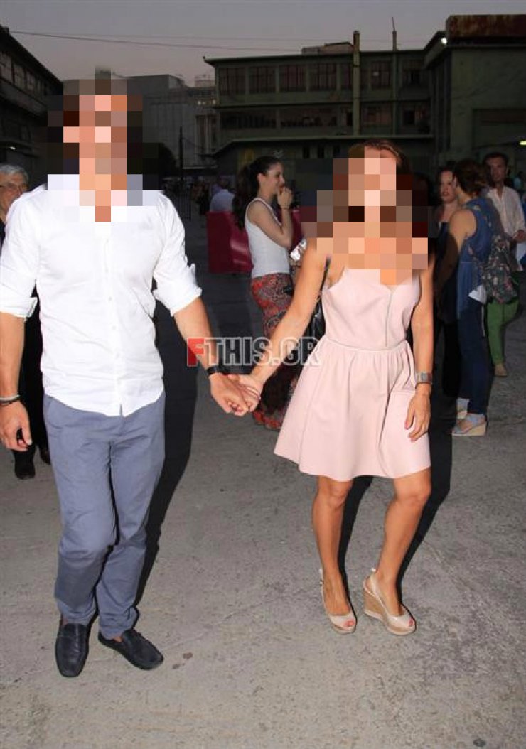 Η Ελληνίδα παρουσιάστρια έκανε δημόσια εμφάνιση με τον νέο σύντροφό της μετά το διαζύγιο 