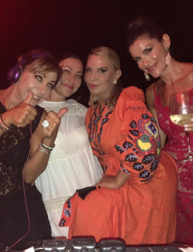 Το πάρτι του Σαββατοκύριακου που συγκέντρωσε την κοσμική ζωή του νησιού!