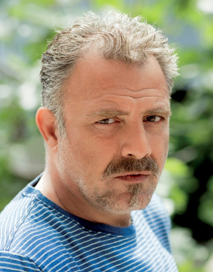 Έγινε πατέρας ο Πασχάλης Τσαρούχας