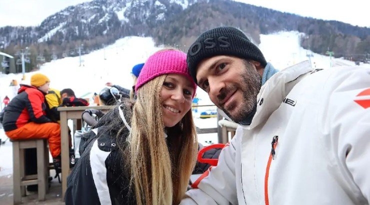 Παύλος Κοντίδης: Οι τρυφερές ευχές στη σύντροφό του και οι εικόνες με τον γιο τους 