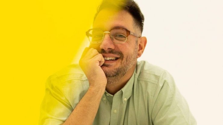 Παύλος Χάππιλος: Το περιστατικό με την Κύπρια γιαγιά του που τον έκανε να νιώσει πλήρη αποδοχή!