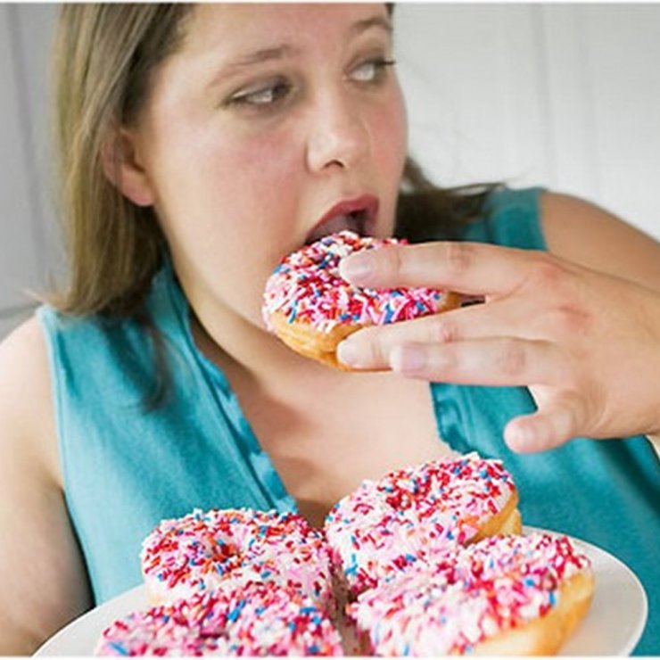 Ο απίστευτος λόγος που κάνει τις γυναίκες παχύσαρκες