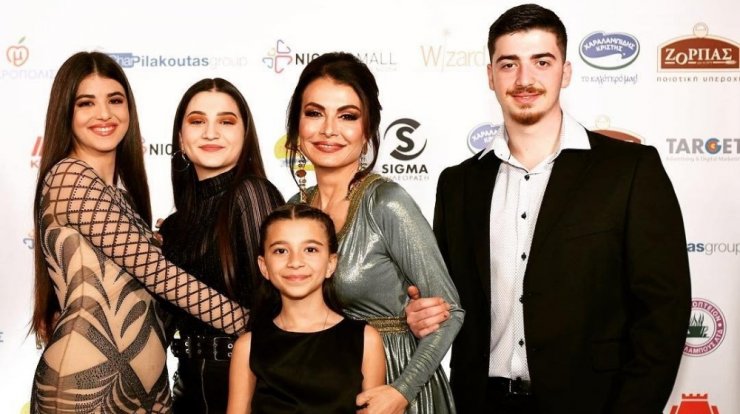 Χριστίνα Παυλίδου: Γιόρτασε τα γενέθλιά της με τον γιο της, Άλκη! [εικόνα]