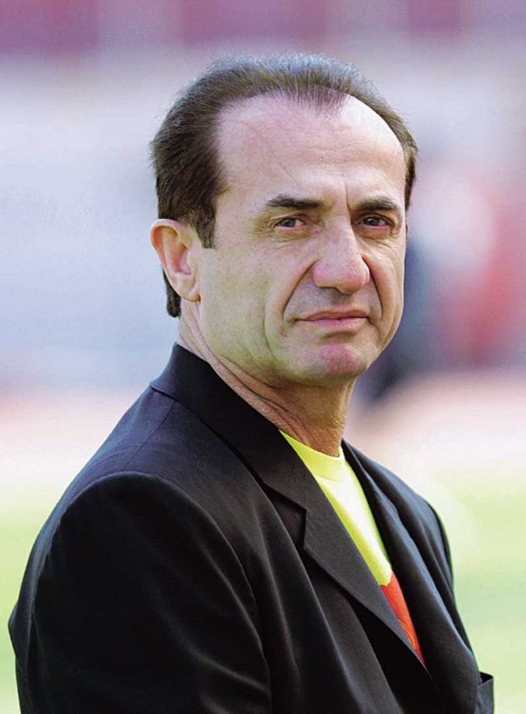 Λευτέρης Πανταζής: Έφυγε αιμόφυρτος από την πίστα