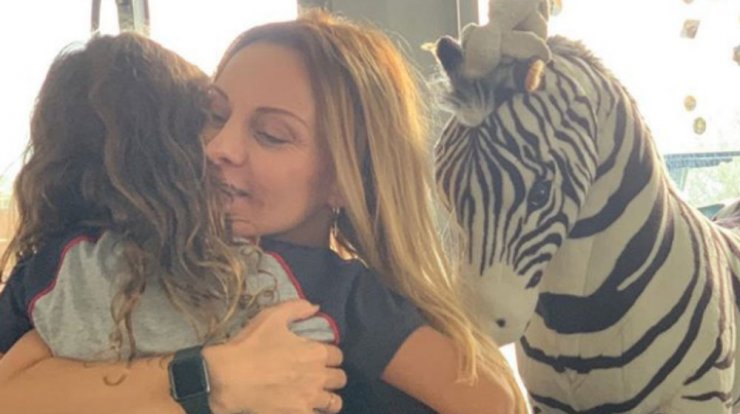 Πέγκυ Ζήνα: Μοιράζεται μαζί μας σπάνιες στιγμές με την κόρη της