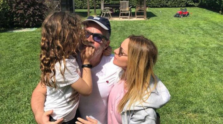 Πέγκυ Ζήνα: Είδαμε την κόρη της και την απίστευτα όμορφη θέα από το μπαλκόνι του σπιτιού τους!