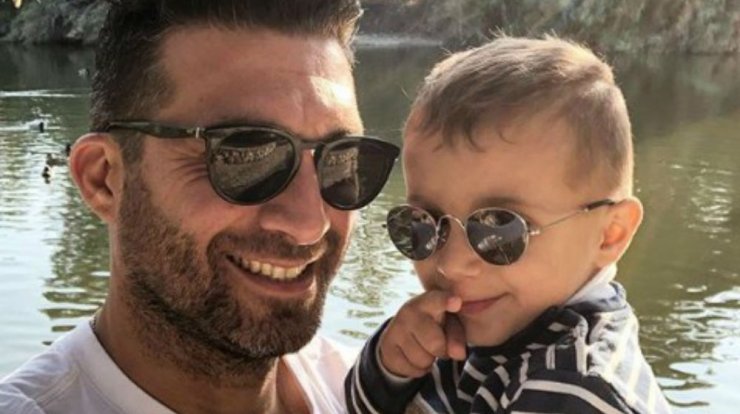 Κυριάκος Πελεκάνος: Με matchy – matchy παπούτσια με τον γιο του Κρίστιαν! 