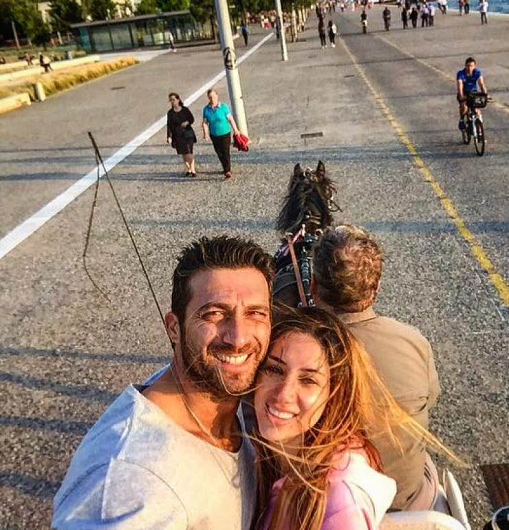 Κυριάκος Πελεκάνος – Τατιάνα Ησαΐα: Ευτυχισμένοι αγκαλιά με τον γιο τους!