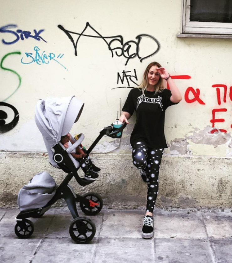 Πηνελόπη Αναστασοπούλου: Μας δείχνει πρώτη φορά το προσωπάκι της κορούλας της!