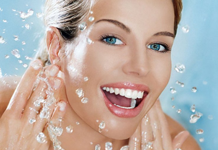 9 κακές -για το δέρμα- συνήθειες του χειμώνα