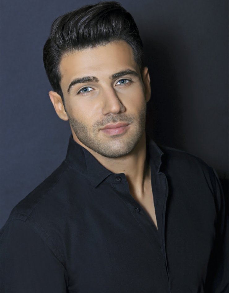 Ο Super FM παρουσιάζει τον Πέτρο Ιακωβίδη