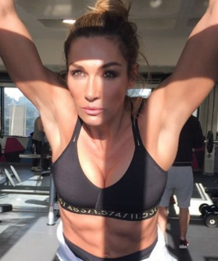 Δίαιτα αποτοξίνωσης από την Ελένη Πετρουλάκη για να χάσετε τα κιλά του Πάσχα!