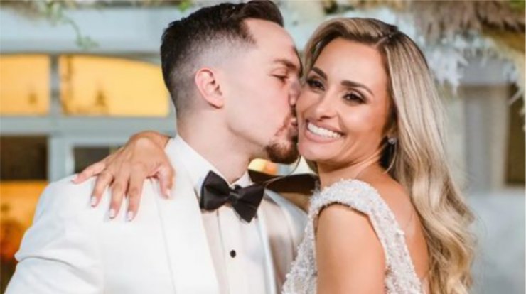 Πετρούνιας - Μιλλούση: Οι ρομαντικές αδημοσίευτες εικόνες του γάμου τους