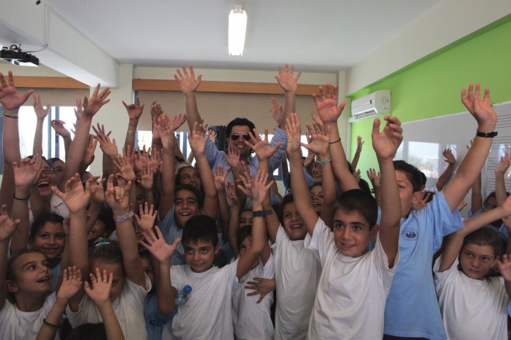 O Σάκης Ρουβάς και η ΧΑΡΑΛΑΜΠΙΔΗΣ ΚΡΙΣΤΗΣ γιορτάζουν ένα χρόνο έμπρακτης προσφοράς στην Κυπριακή κοινωνία μέσα από το πρόγραμμα ΣΥΜΜΕΤΟΧΗ