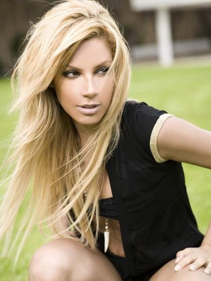 Μαριάντα Πιερίδη: Δείτε την με φουσκωμένη κοιλίτσα! [φωτο]